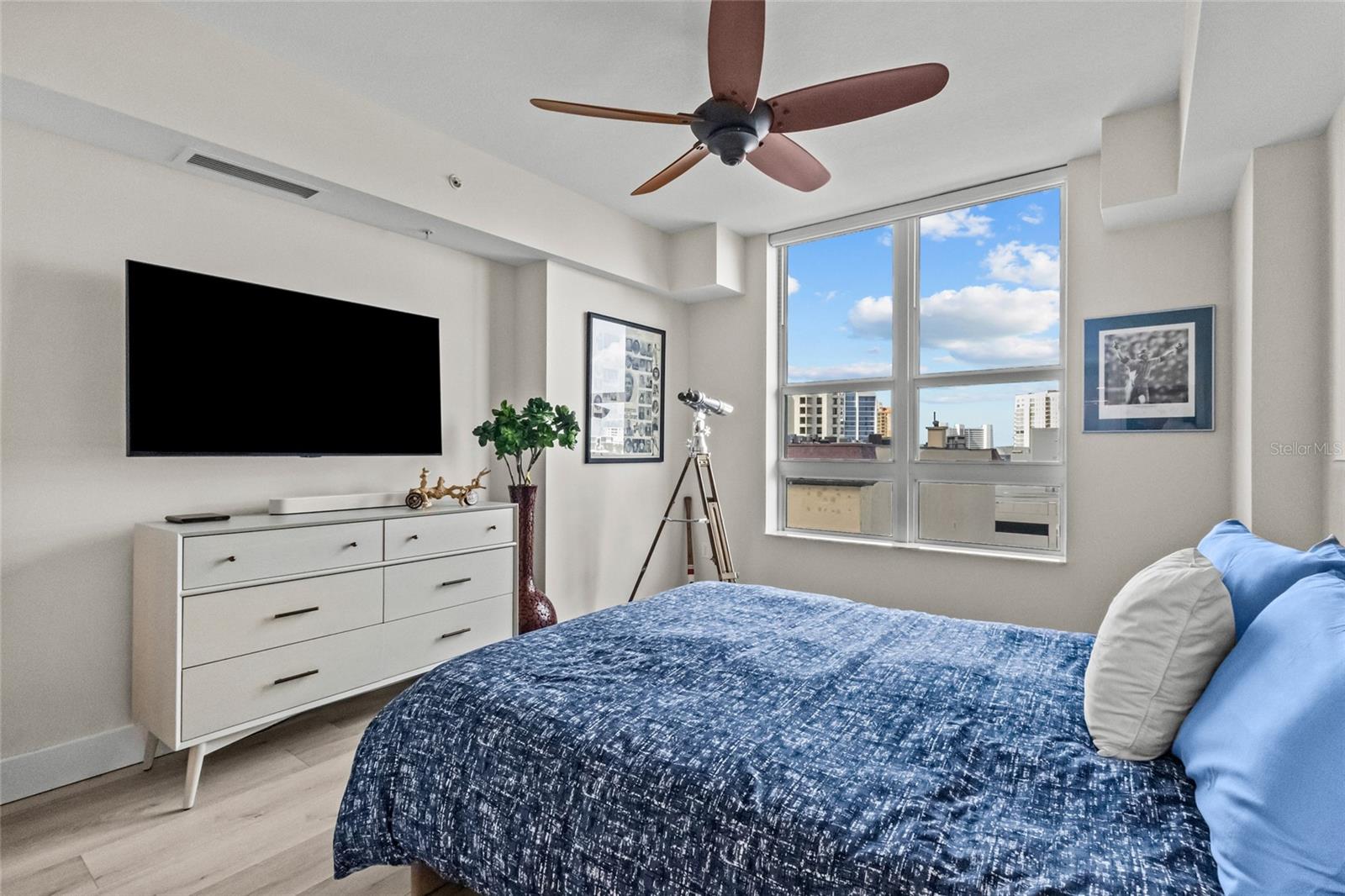 1350 MAIN STREET, #704, Sarasota, FL 34236
