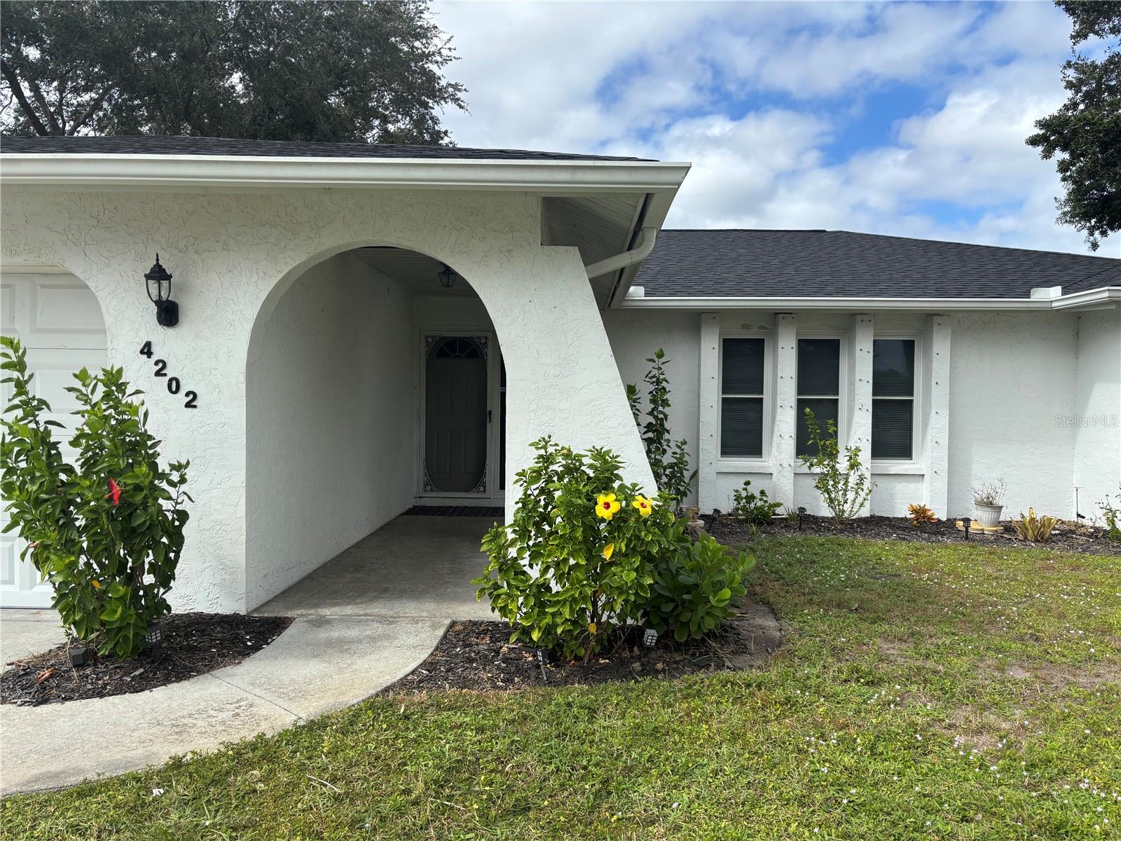 4202 PASADENA CIRCLE, Sarasota, FL 34233