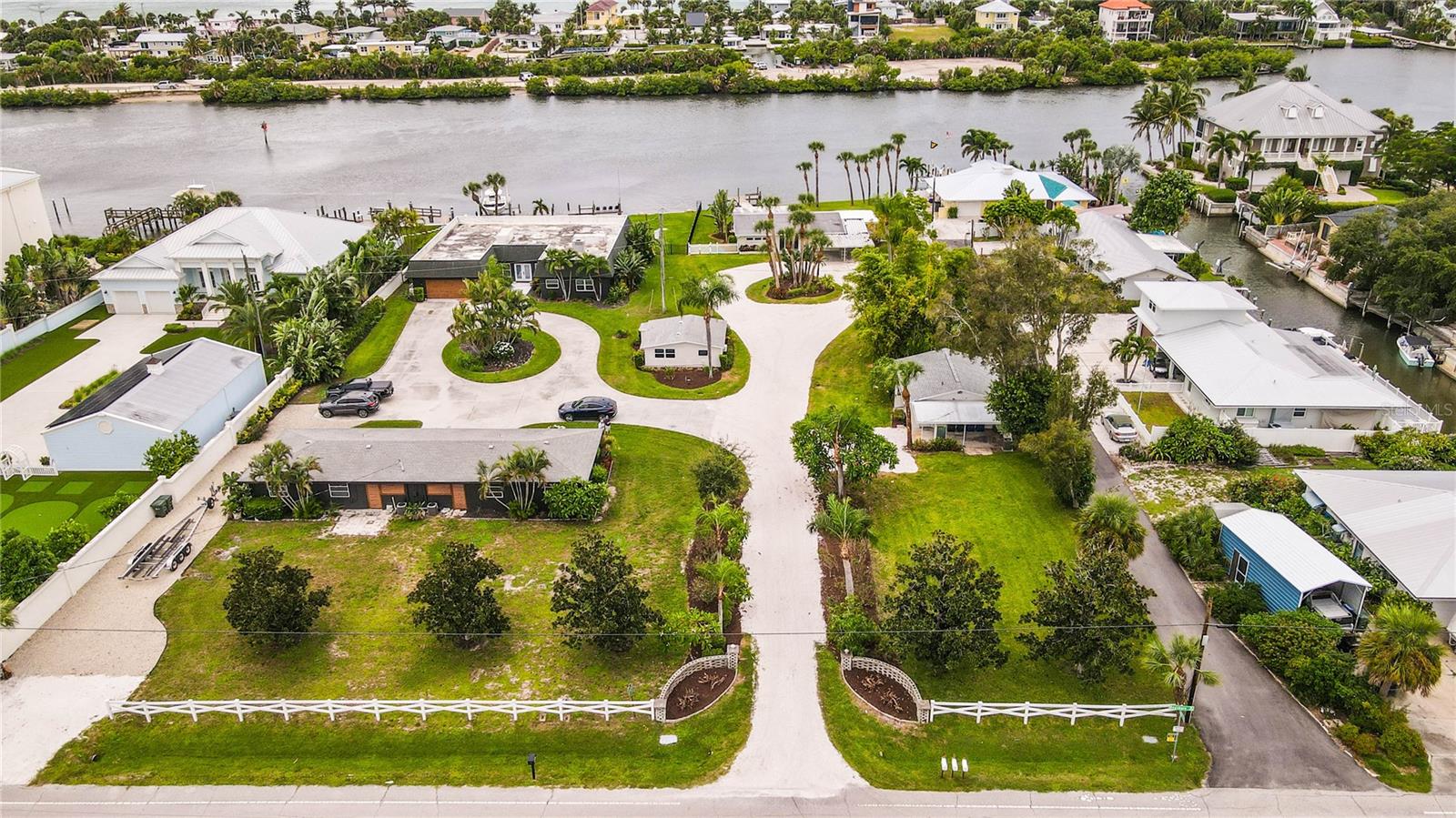 321 BAYSHORE ROAD, Nokomis, FL 34275
