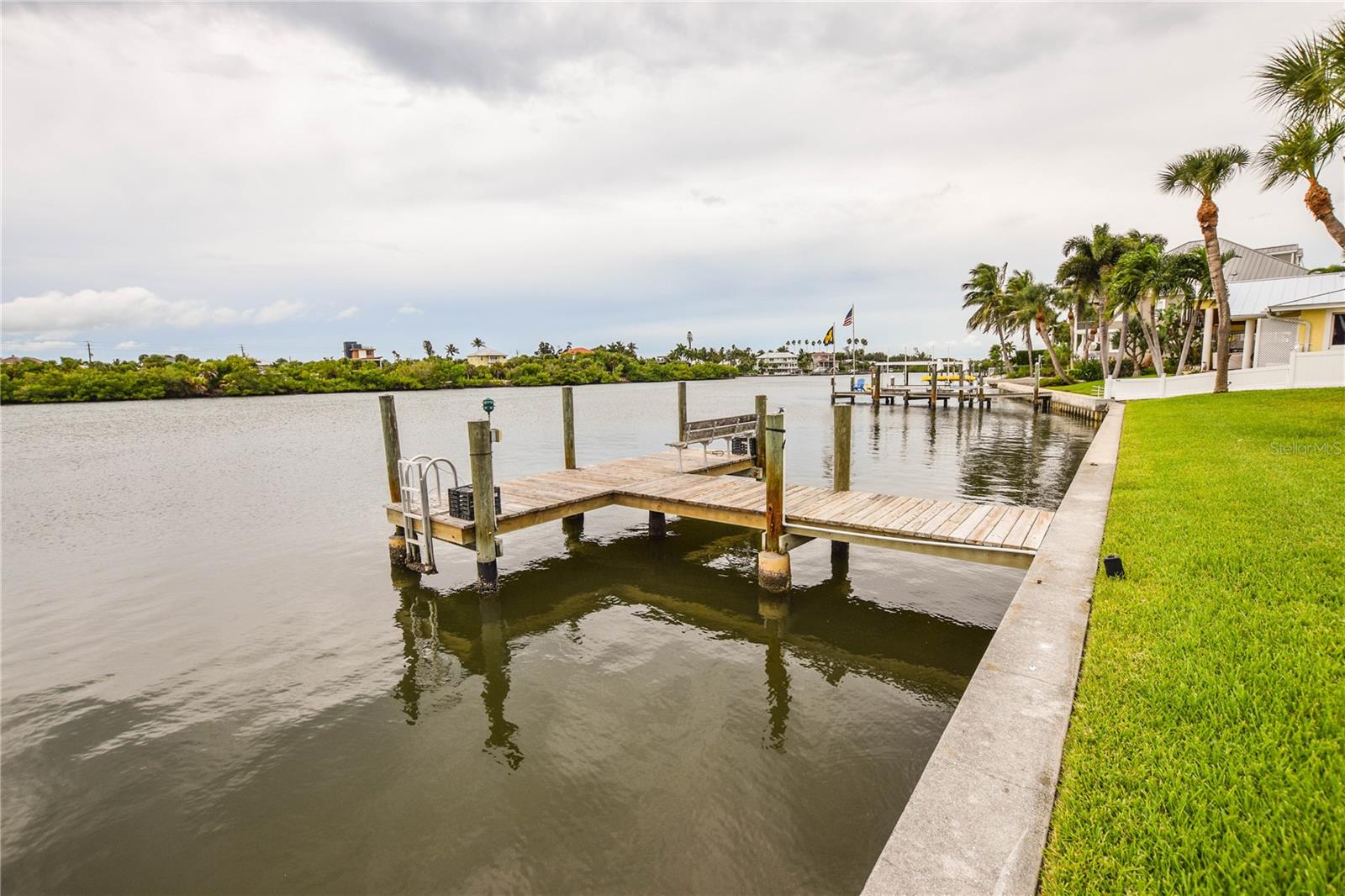 321 BAYSHORE ROAD, Nokomis, FL 34275