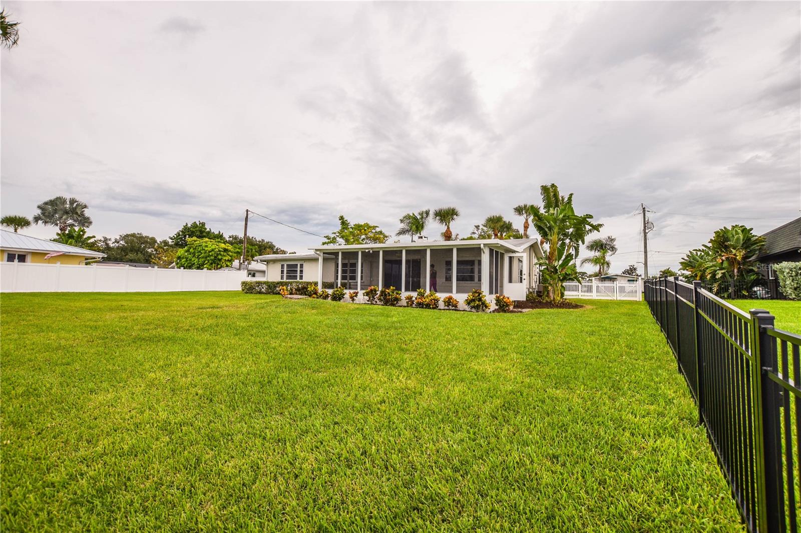 321 BAYSHORE ROAD, Nokomis, FL 34275