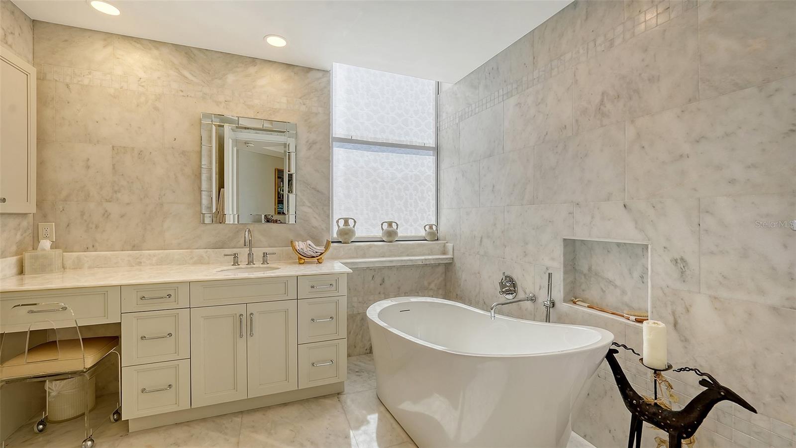 1241 GULF OF MEXICO DRIVE, #803, Longboat Key, FL 34228