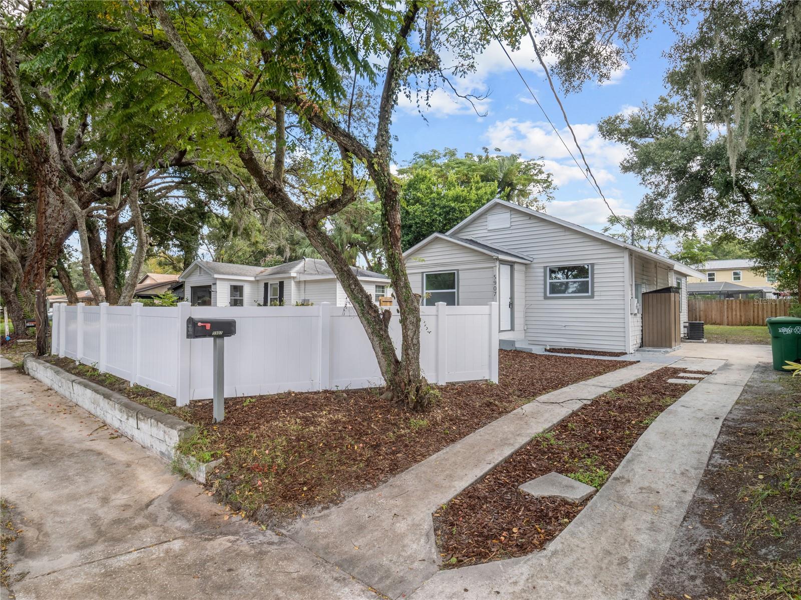 5907 N 15TH STREET, Tampa, FL 33610