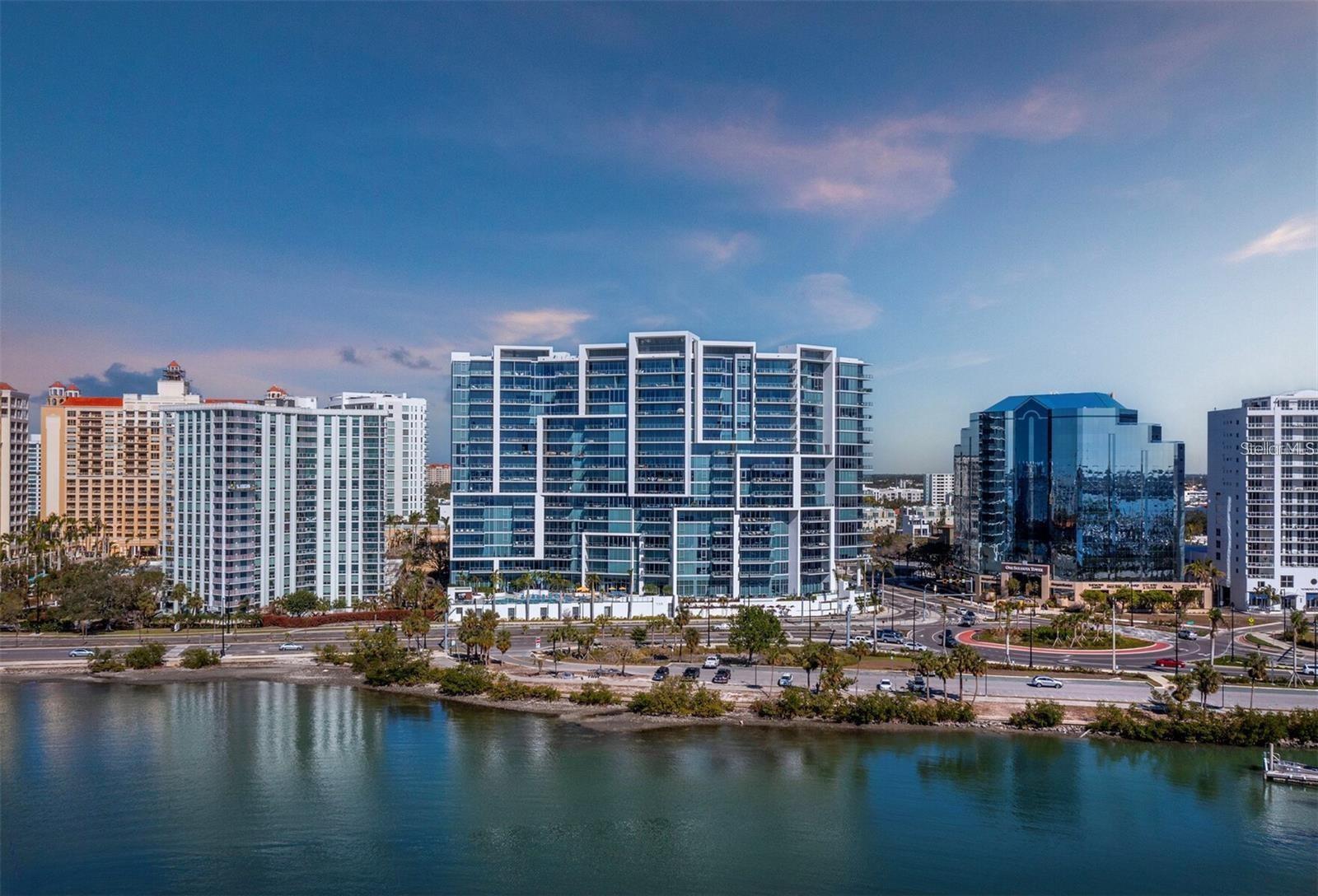 1155 N GULFSTREAM AVENUE, #906, Sarasota, FL 34236
