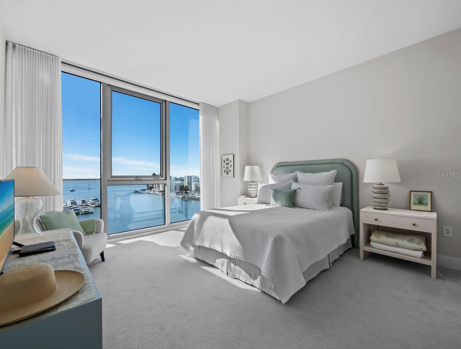 1155 N GULFSTREAM AVENUE, #906, Sarasota, FL 34236