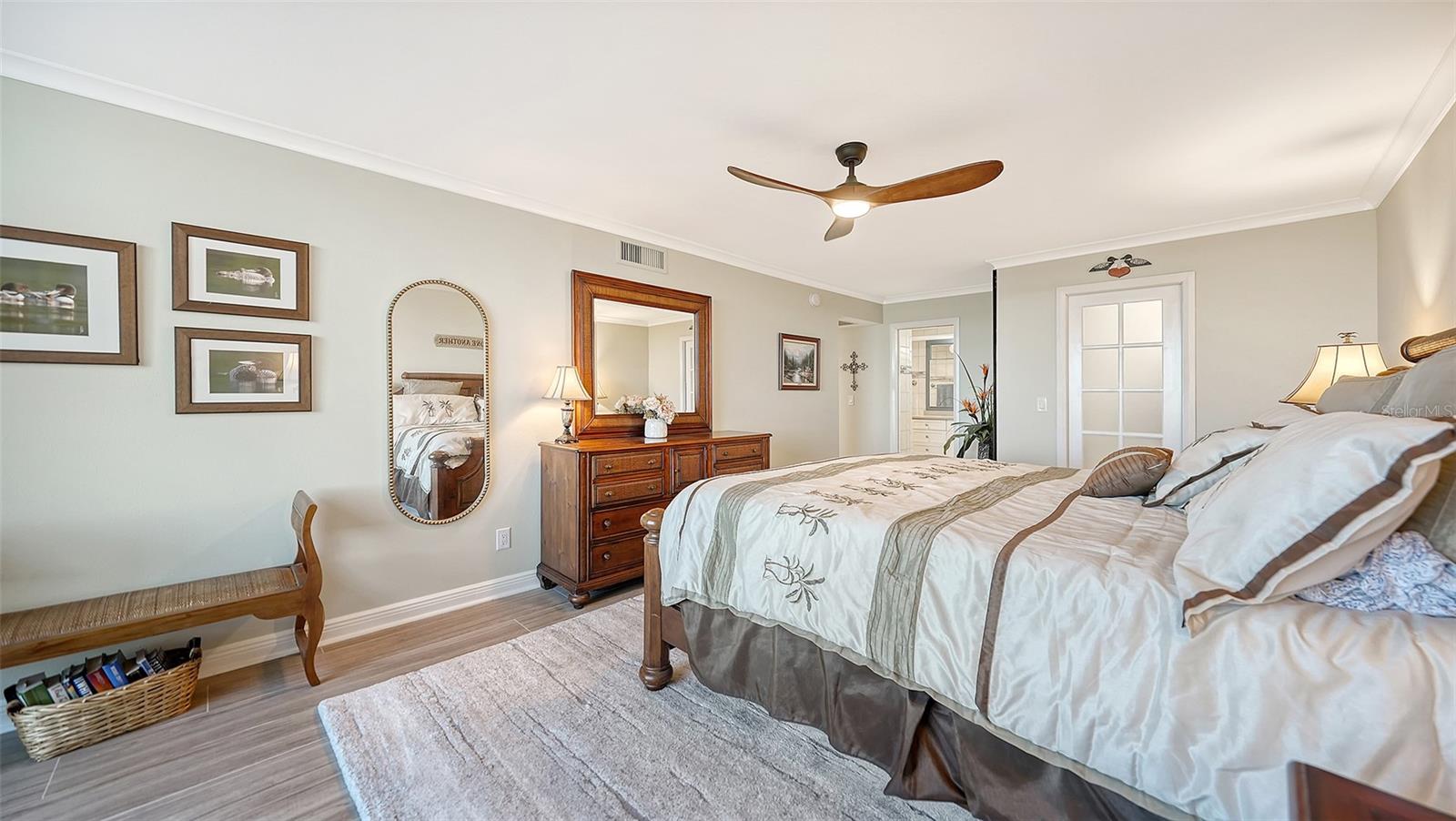 2425 GULF OF MEXICO DRIVE, #1E, Longboat Key, FL 34228