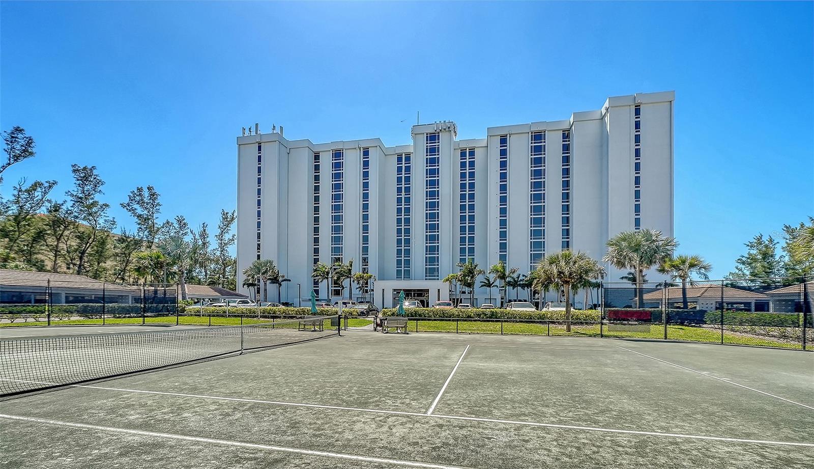 2425 GULF OF MEXICO DRIVE, #1E, Longboat Key, FL 34228