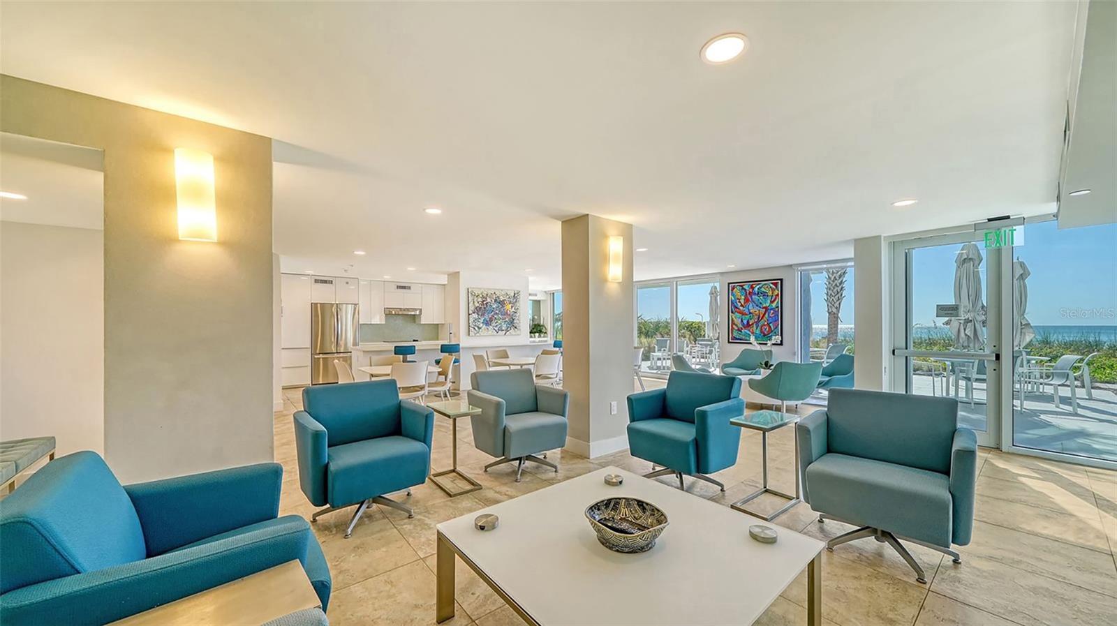 2425 GULF OF MEXICO DRIVE, #1E, Longboat Key, FL 34228