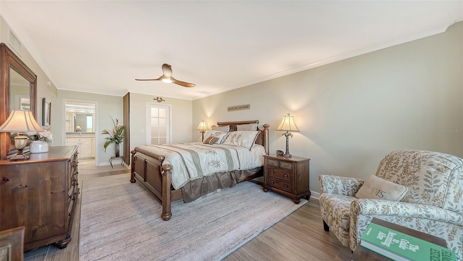 2425 GULF OF MEXICO DRIVE, #1E, Longboat Key, FL 34228