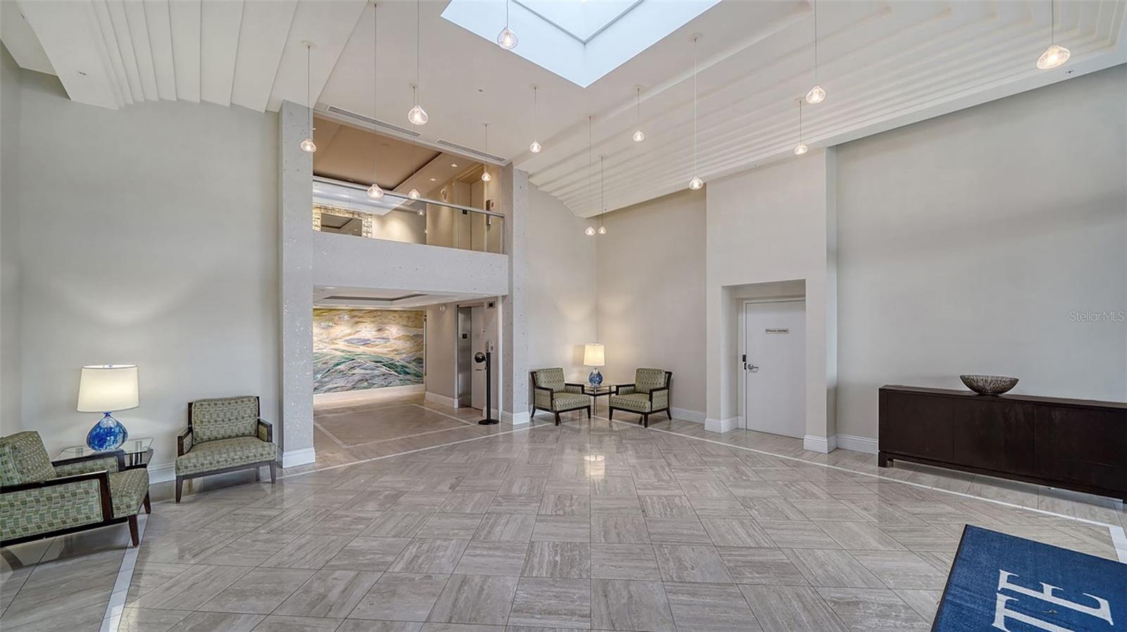 2425 GULF OF MEXICO DRIVE, #1E, Longboat Key, FL 34228