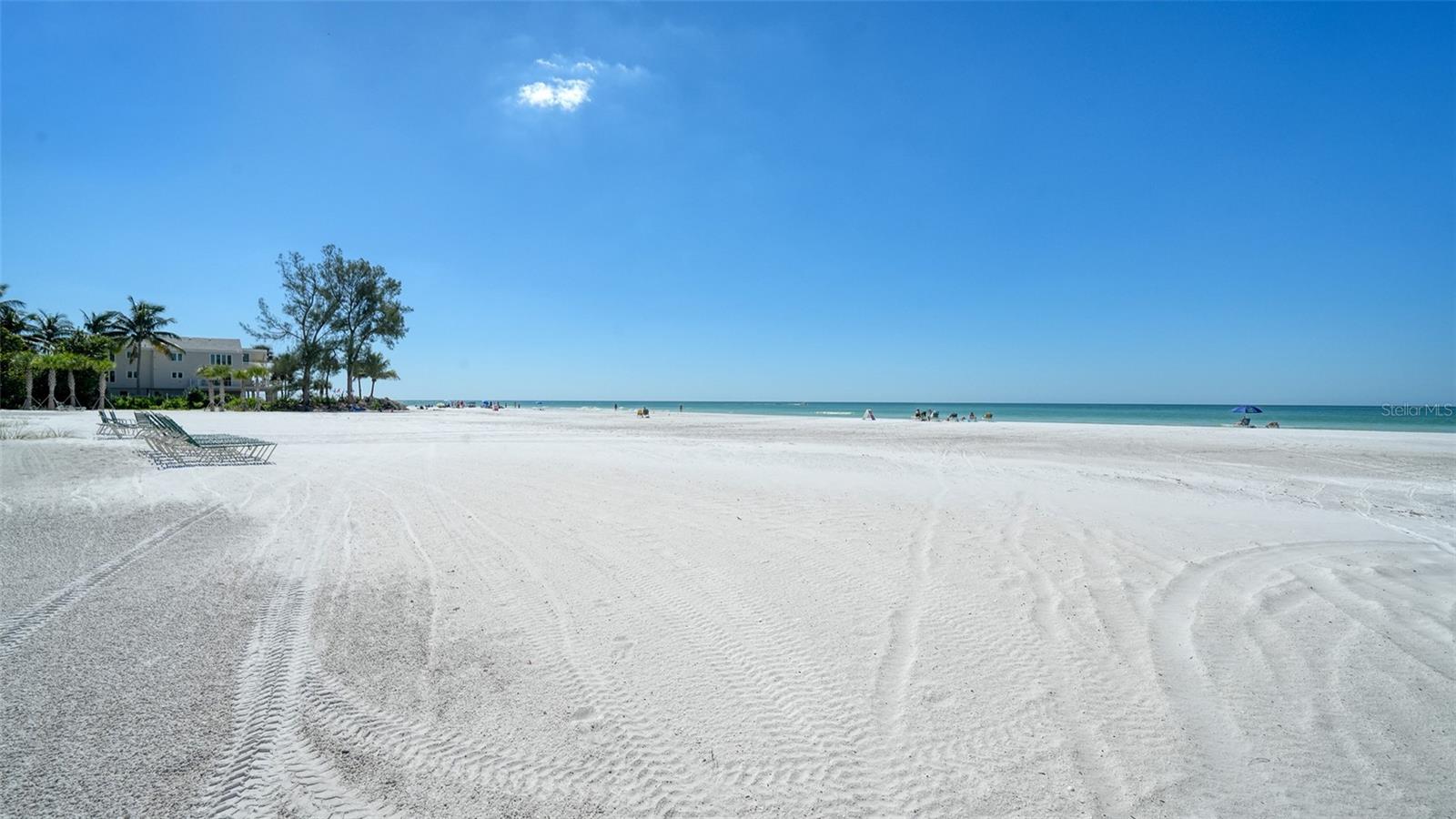 19 WHISPERING SANDS DRIVE, #106, Sarasota, FL 34242
