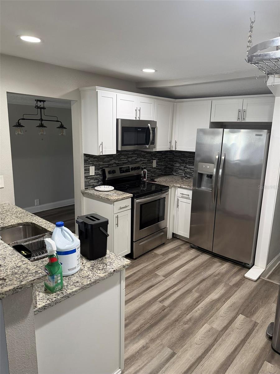4915 W BARTLETT DRIVE, Tampa, FL 33603