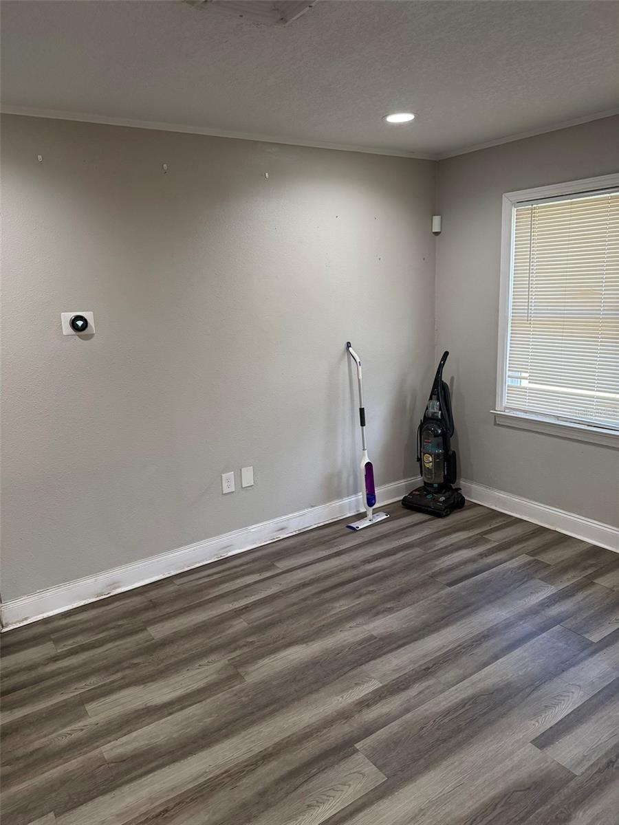 4915 W BARTLETT DRIVE, Tampa, FL 33603