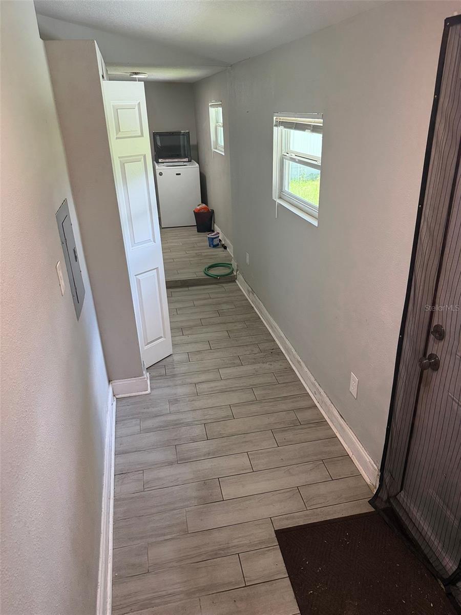 4915 W BARTLETT DRIVE, Tampa, FL 33603