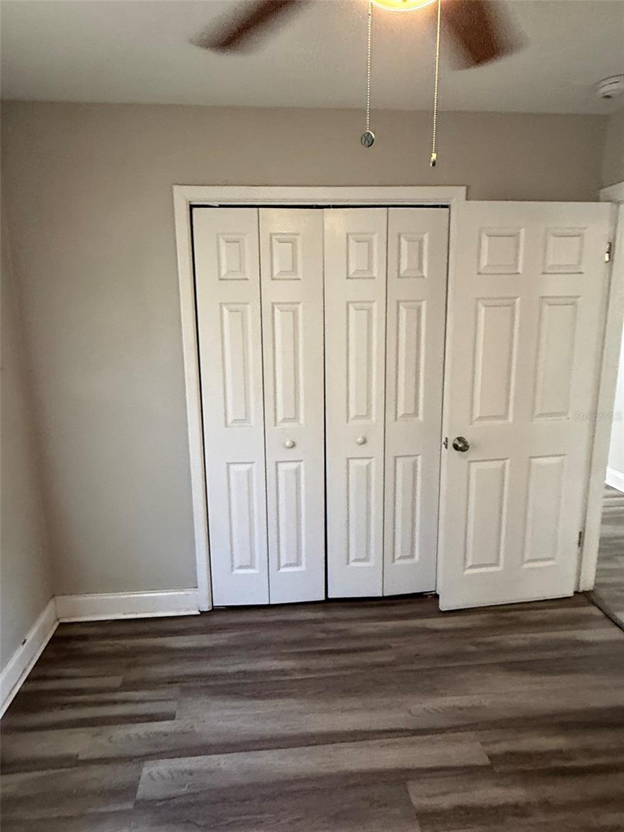 4915 W BARTLETT DRIVE, Tampa, FL 33603