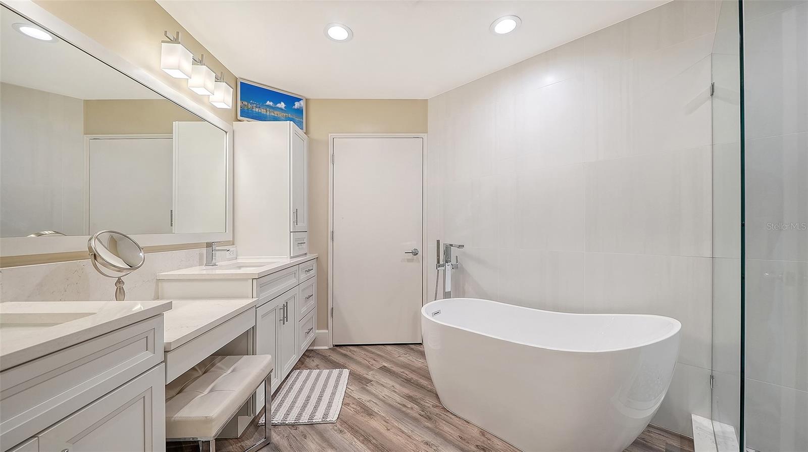 3070 GRAND BAY BOULEVARD, #645, Longboat Key, FL 34228
