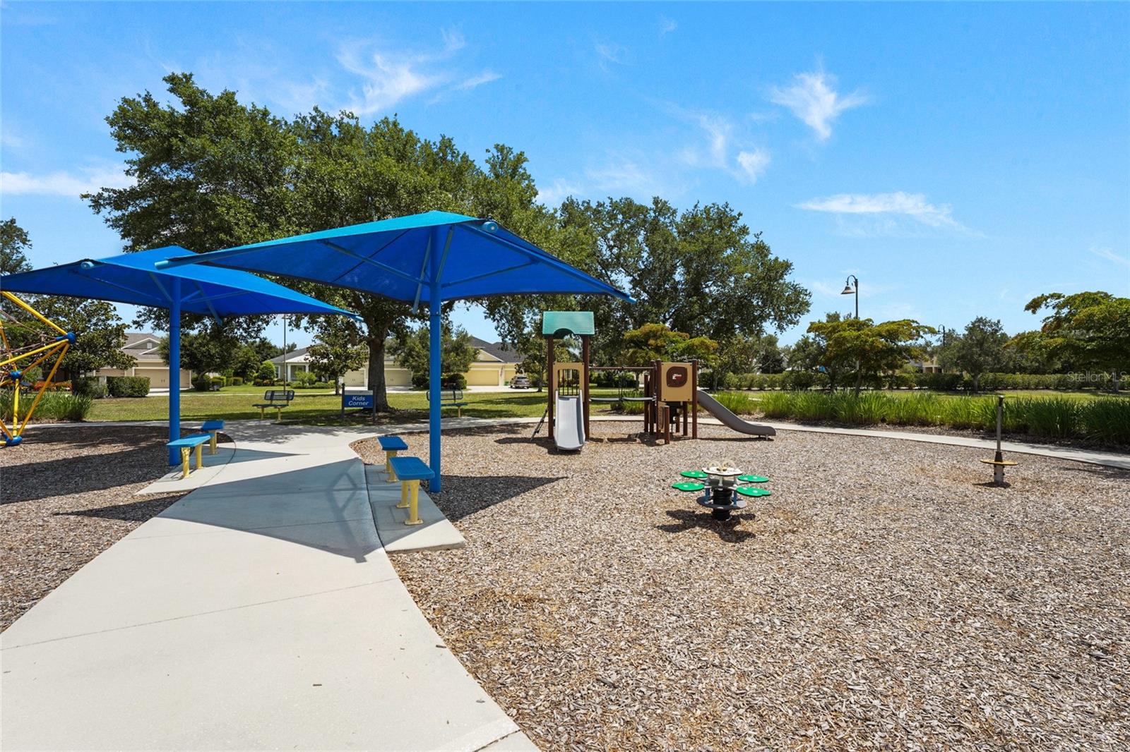 5008 MISSION PARK LANE, Bradenton, FL 34211