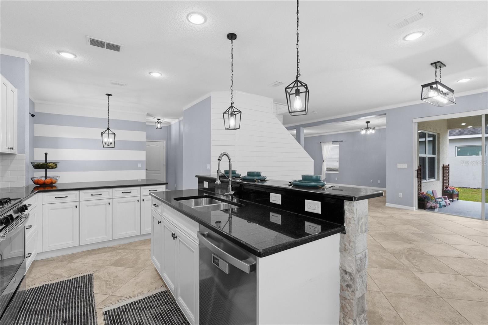 5008 MISSION PARK LANE, Bradenton, FL 34211