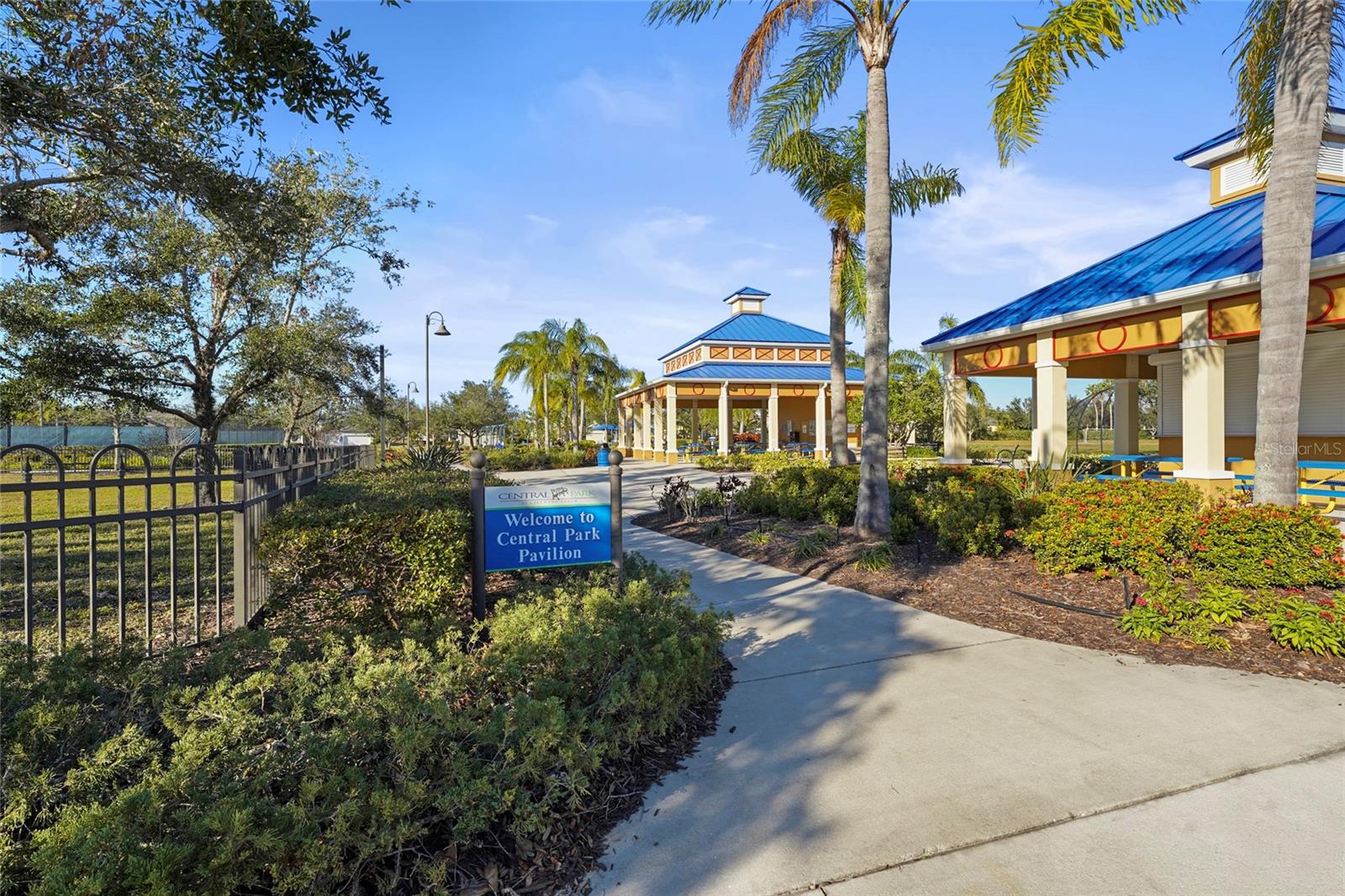 5008 MISSION PARK LANE, Bradenton, FL 34211