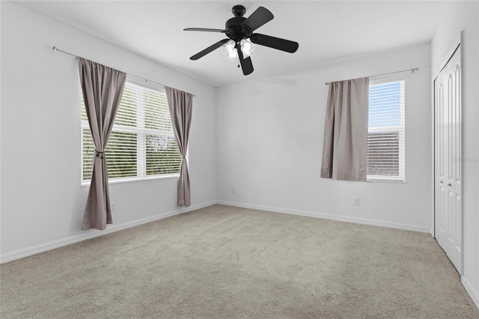 5008 MISSION PARK LANE, Bradenton, FL 34211