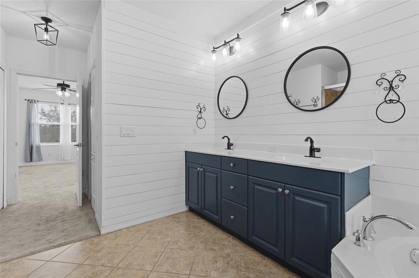 5008 MISSION PARK LANE, Bradenton, FL 34211