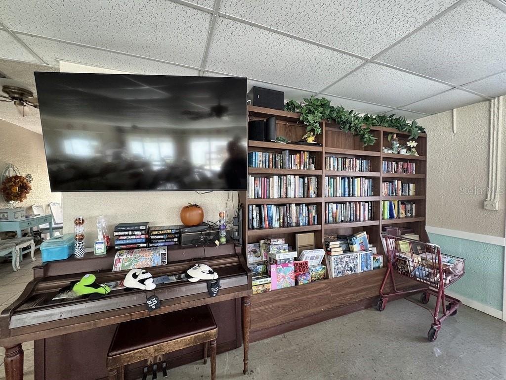 4113 LAKE BAYSHORE DRIVE, #C409, Bradenton, FL 34205