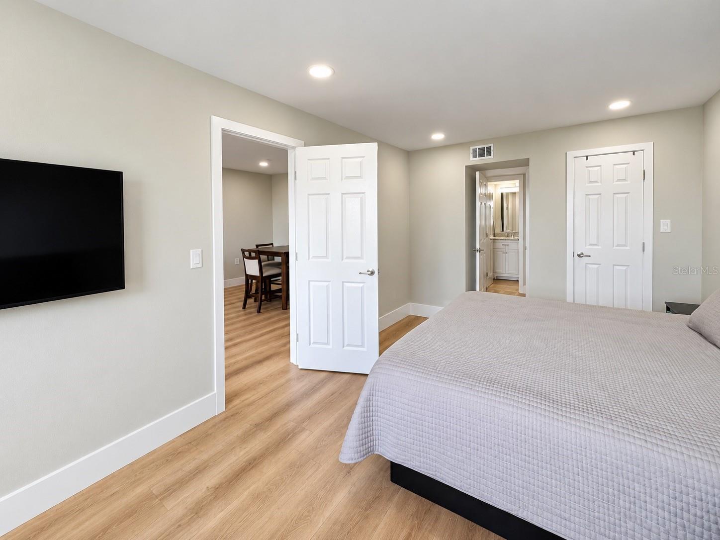 4113 LAKE BAYSHORE DRIVE, #C409, Bradenton, FL 34205