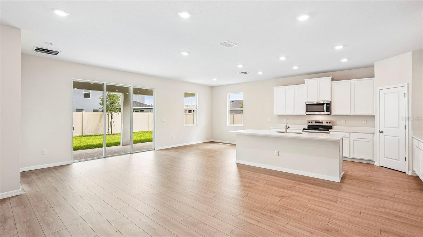 4606 COASTAL STORM GLEN, Palmetto, FL 34221 4606 COASTAL STORM GLEN, Palmetto, FL 34221