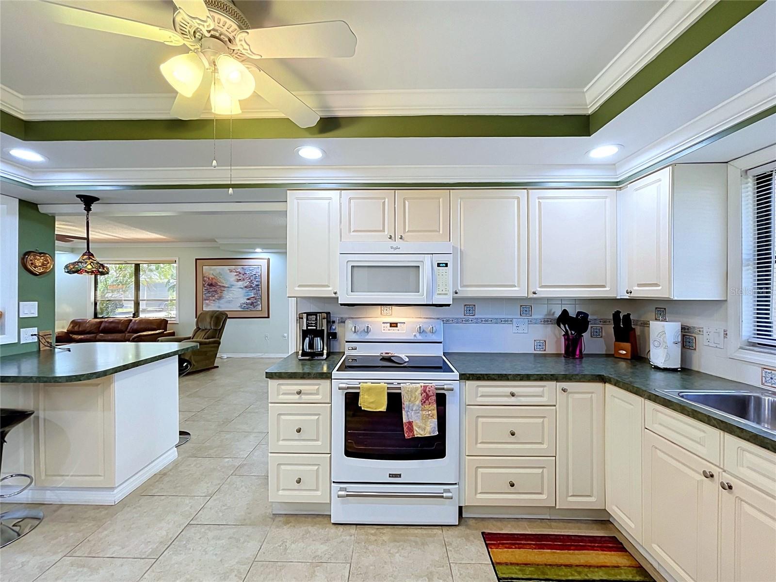 3852 CATALINA DRIVE, #127, Bradenton, FL 34210