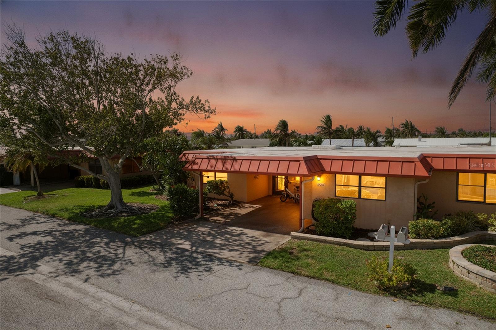 3852 CATALINA DRIVE, #127, Bradenton, FL 34210