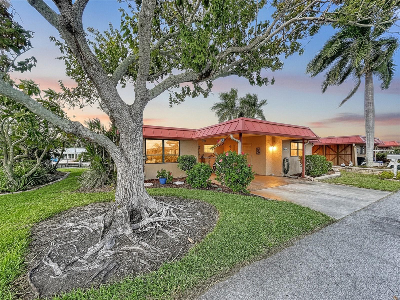 3852 CATALINA DRIVE, #127, Bradenton, FL 34210