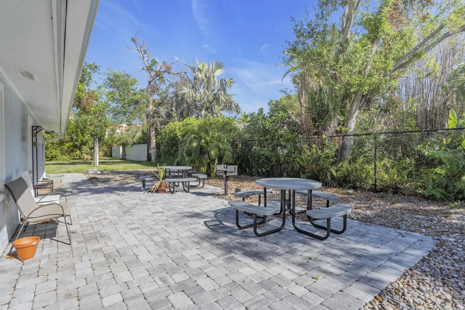 1673 CHERRY LANE, #1673, Sarasota, FL 34236