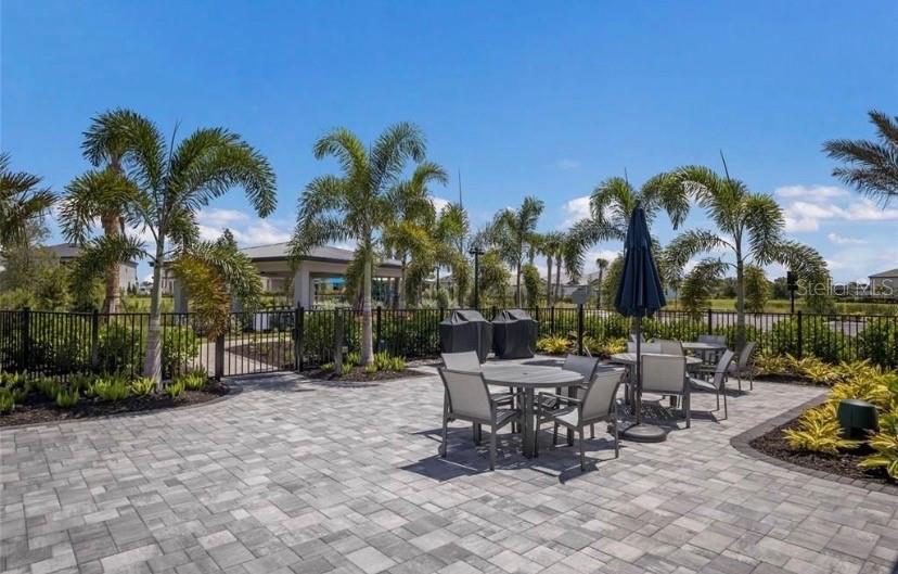 6111 BLUESTAR COURT, Lakewood Ranch, FL 34211
