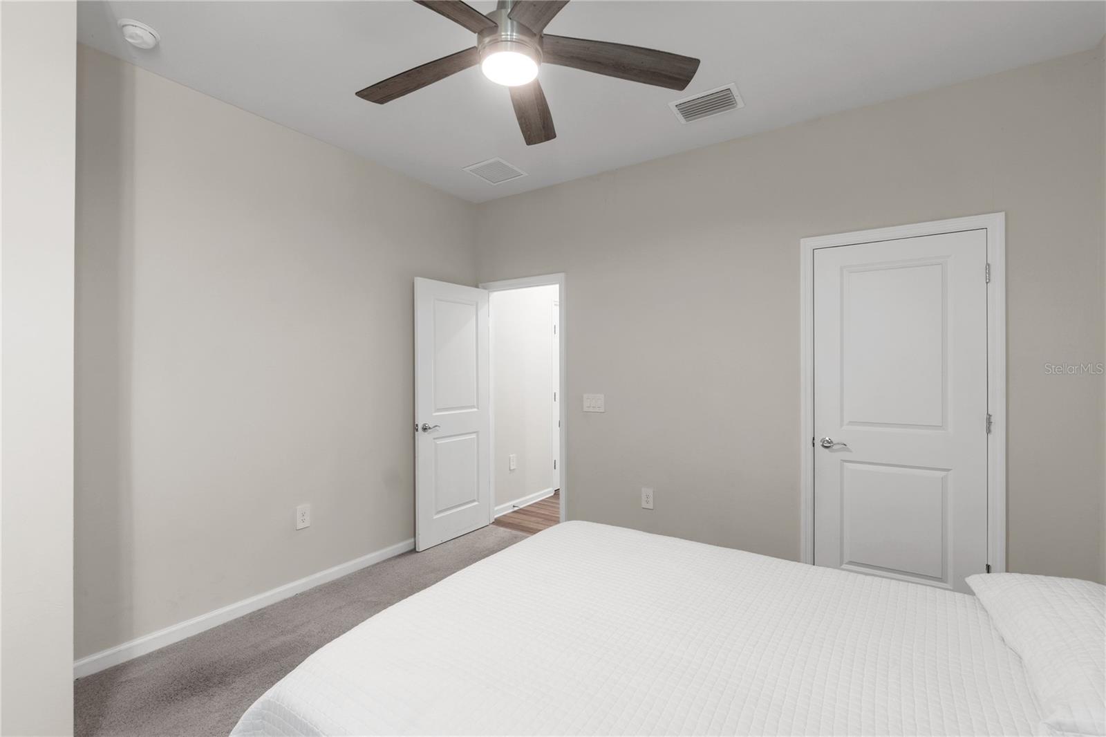 6111 BLUESTAR COURT, Lakewood Ranch, FL 34211