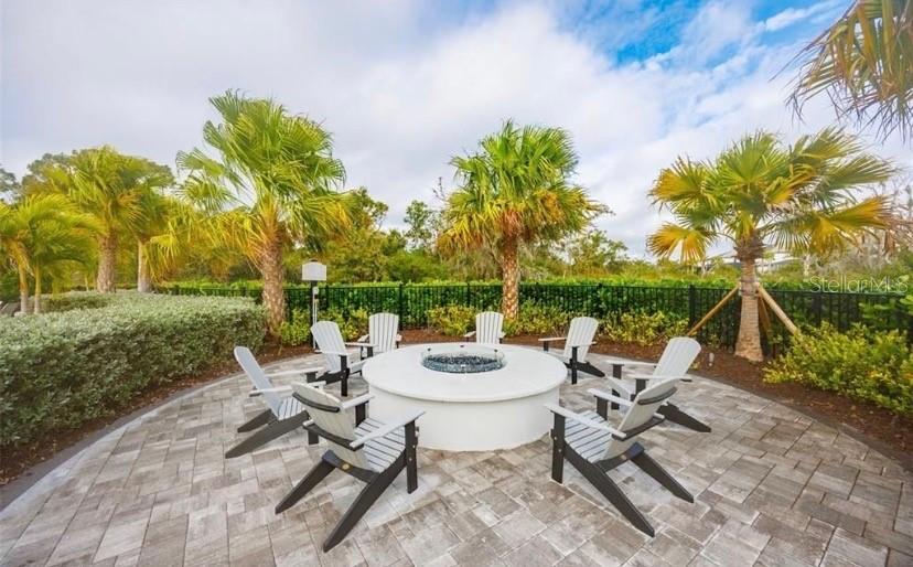 6111 BLUESTAR COURT, Lakewood Ranch, FL 34211