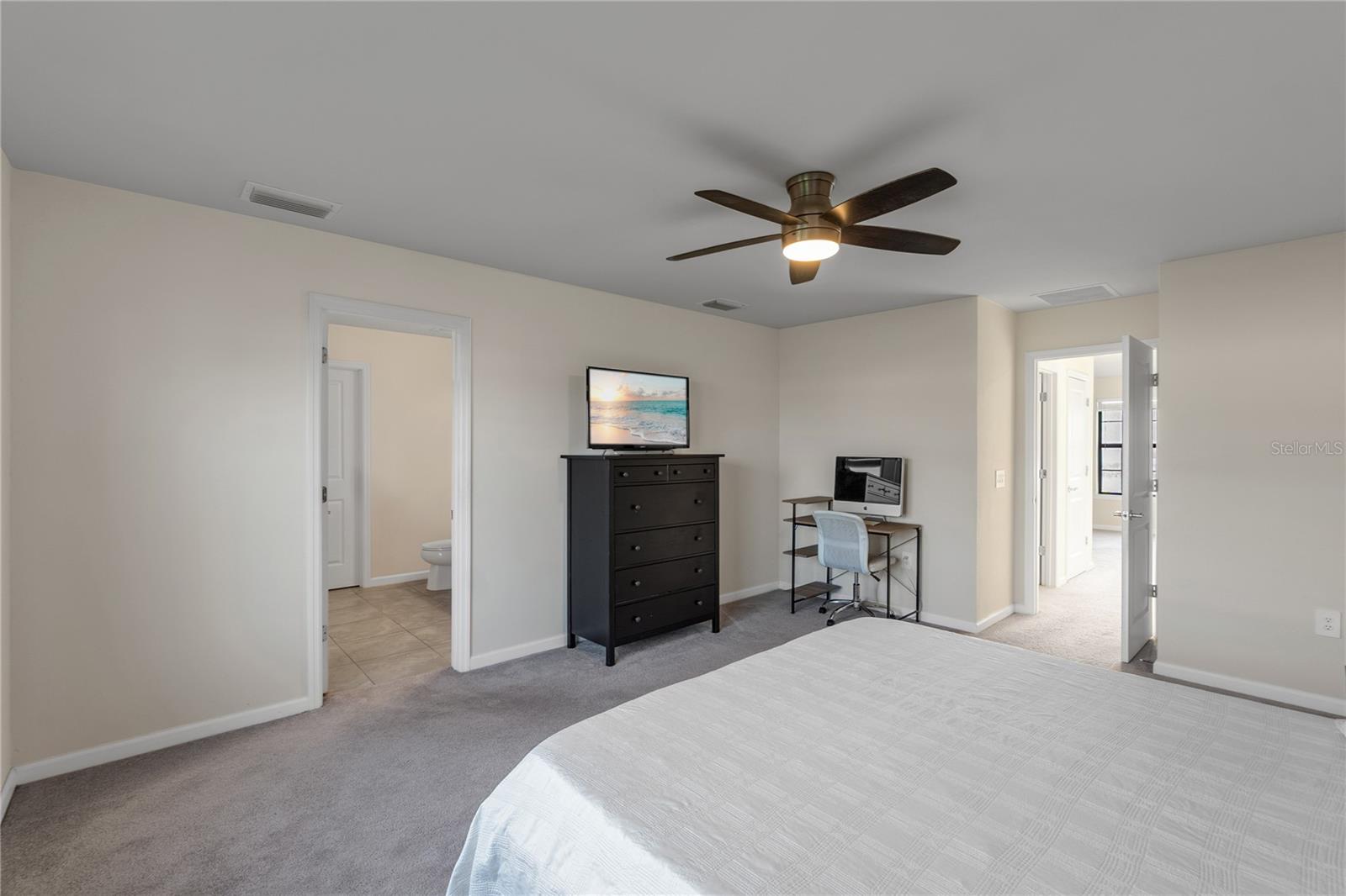 6111 BLUESTAR COURT, Lakewood Ranch, FL 34211