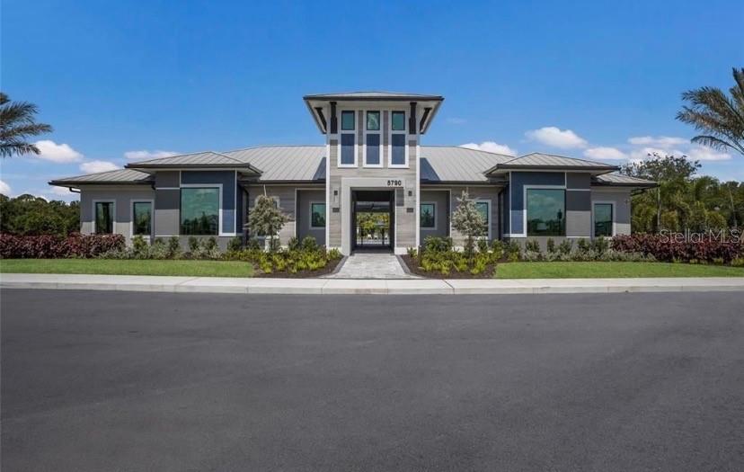 6111 BLUESTAR COURT, Lakewood Ranch, FL 34211