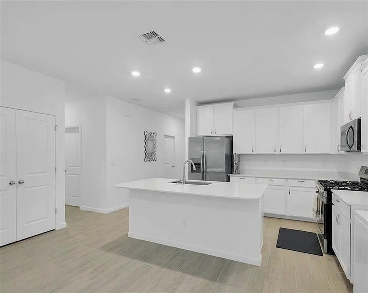 511 NW 4TH TERRACE, Williston, FL 32696