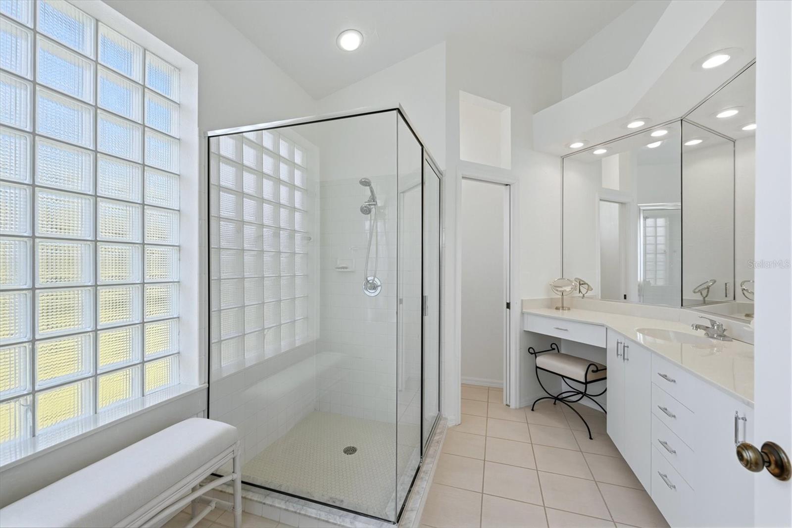 6726 VIRGINIA XING, University Park, FL 34201