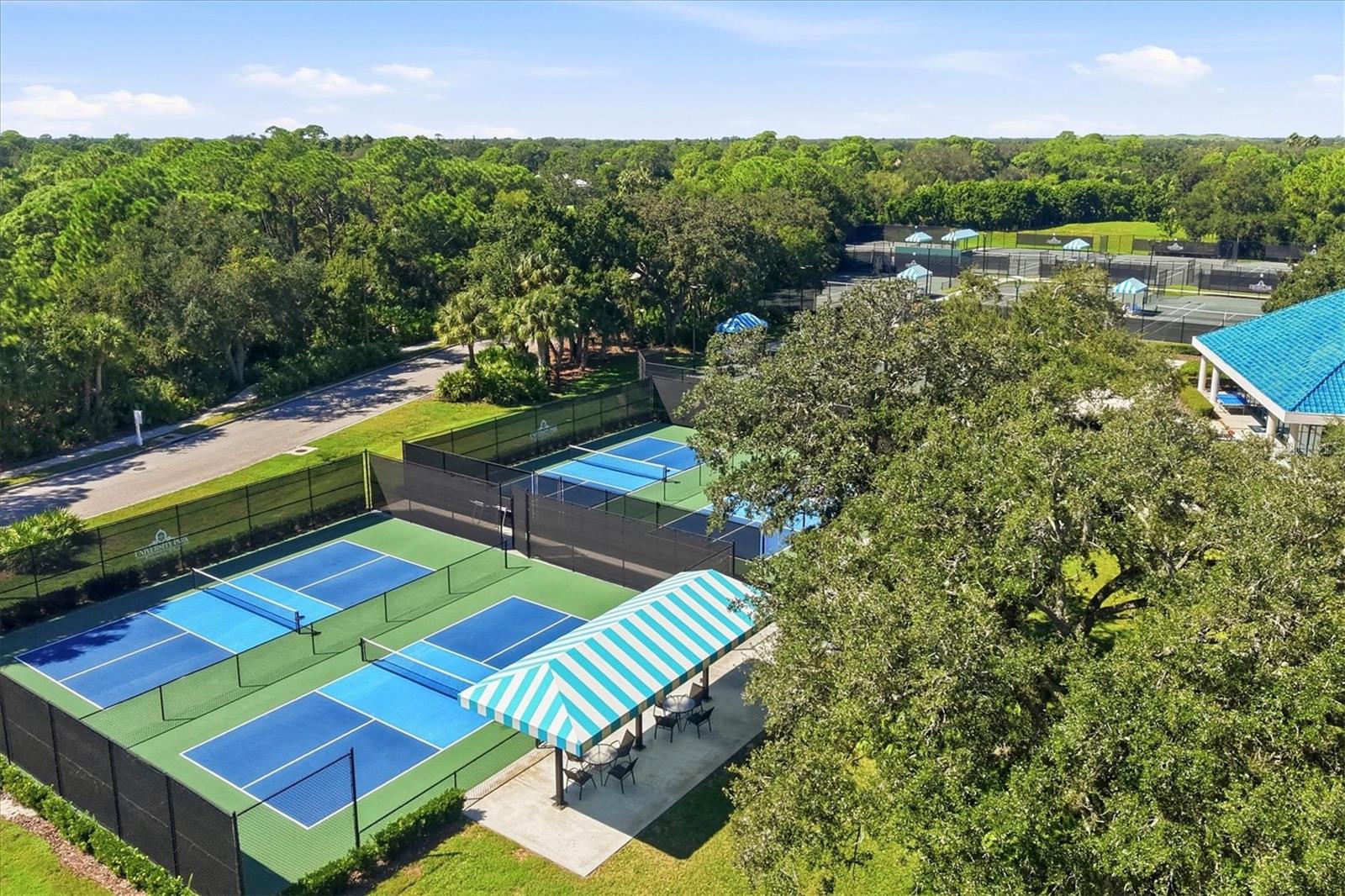 6726 VIRGINIA XING, University Park, FL 34201
