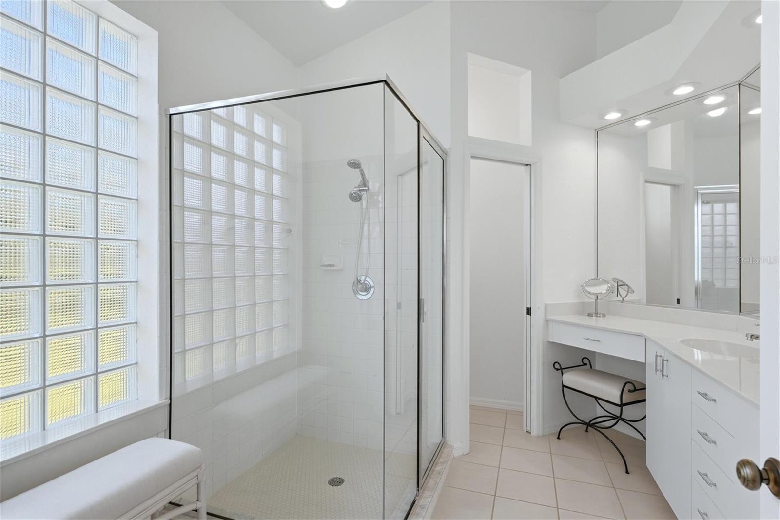6726 VIRGINIA XING, University Park, FL 34201