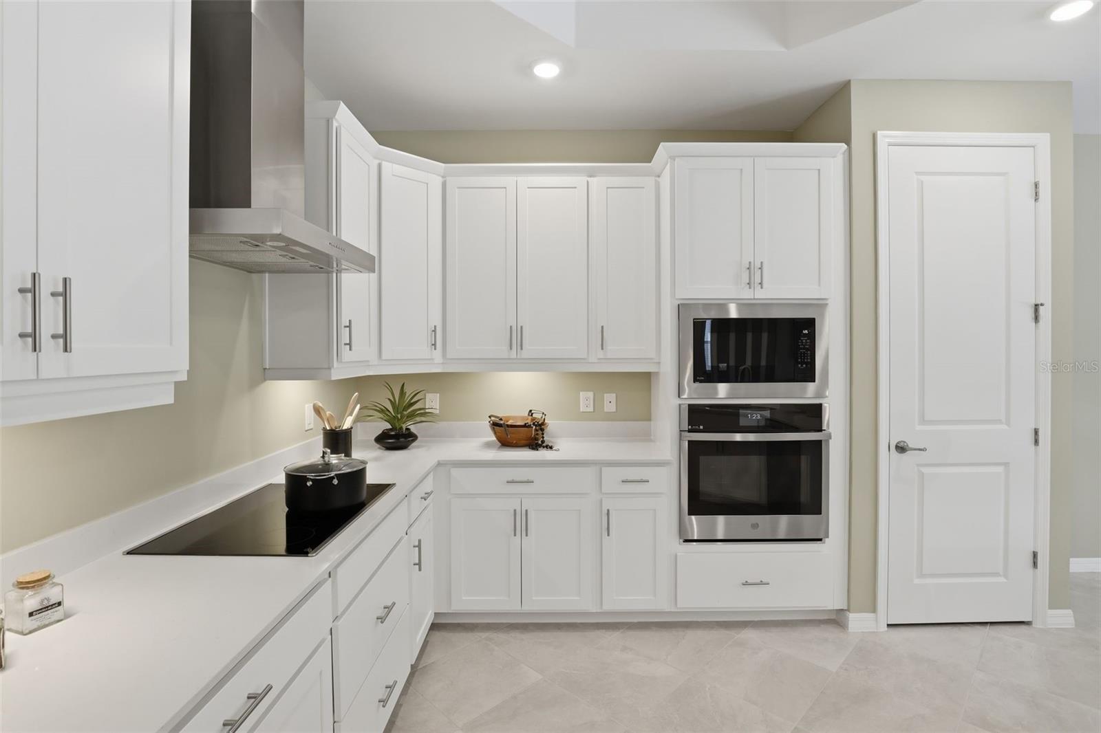 7154 INLET ISLES COURT, Lakewood Ranch, FL 34211
