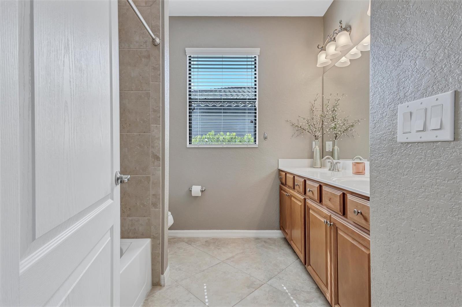 6832 WILD LAKE TERRACE, Bradenton, FL 34212