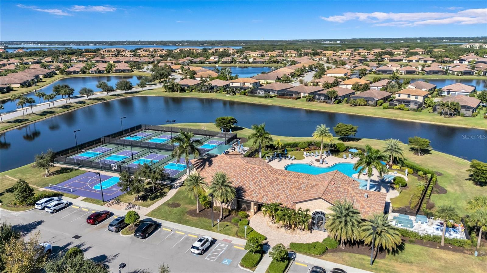 6832 WILD LAKE TERRACE, Bradenton, FL 34212