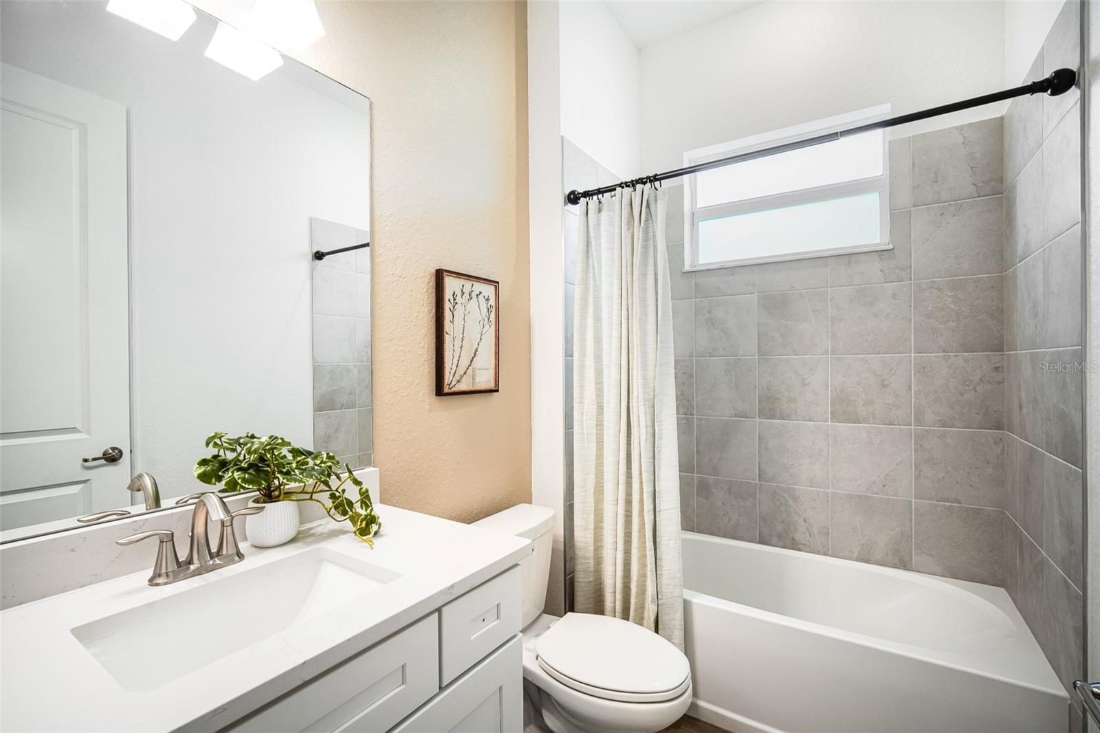 18220 KETTLE LAKE PLACE, Lakewood Ranch, FL 34211