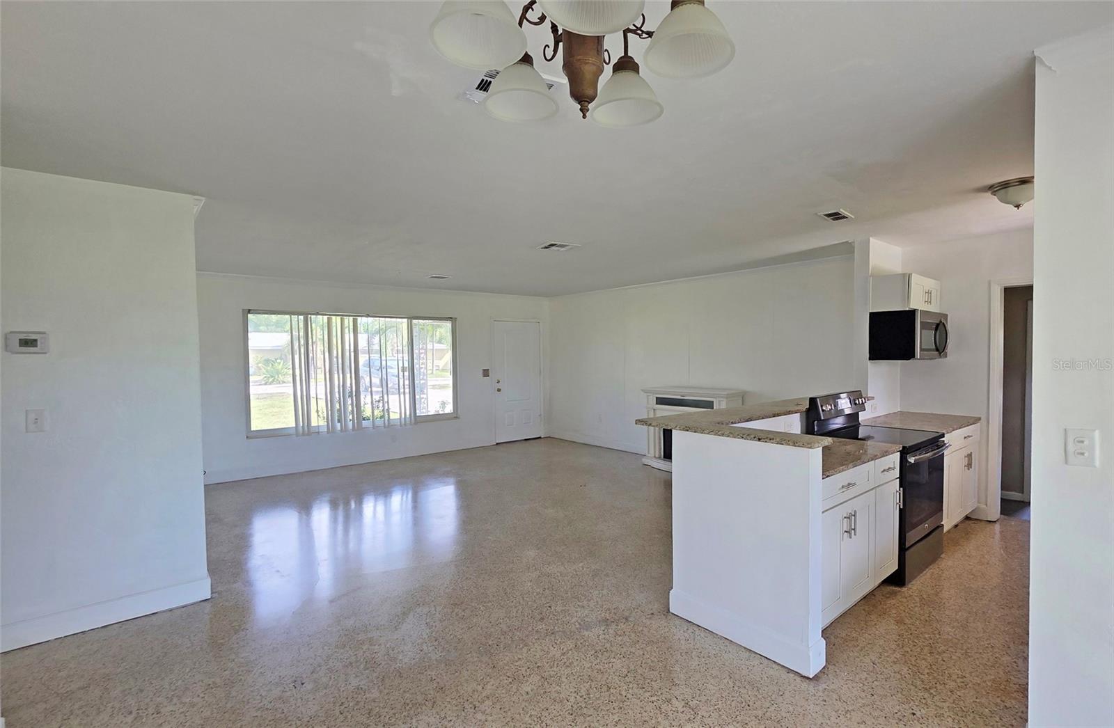 Main living area 3