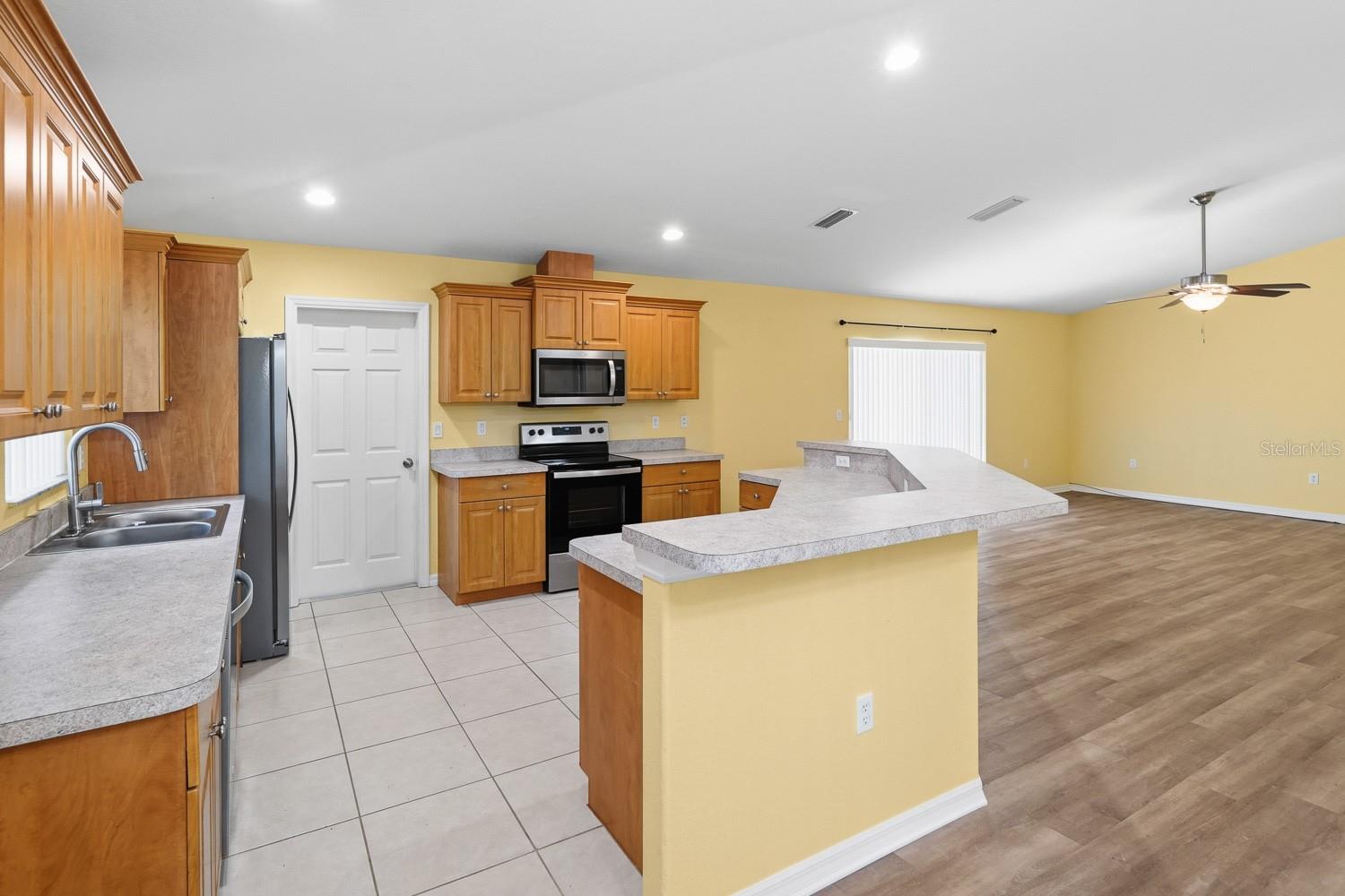 6484 LAPIDUS ROAD, North Port, FL 34291