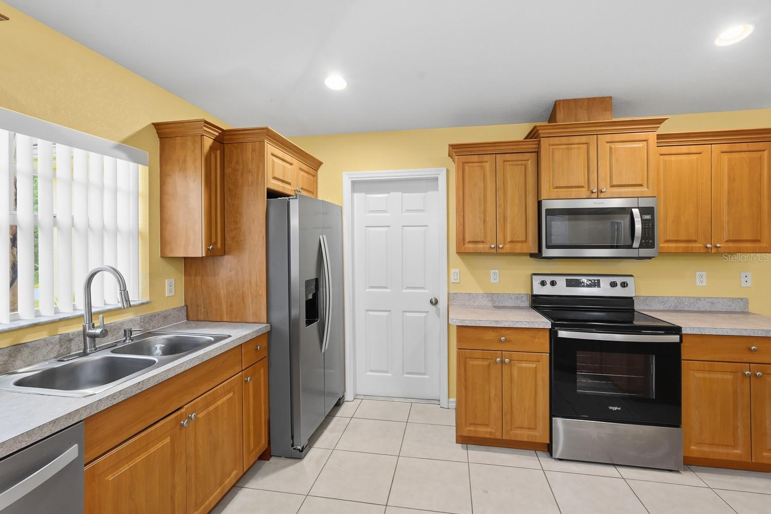6484 LAPIDUS ROAD, North Port, FL 34291
