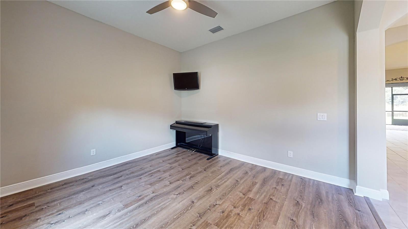 3911 GAVIOTA DRIVE, Ruskin, FL 33573