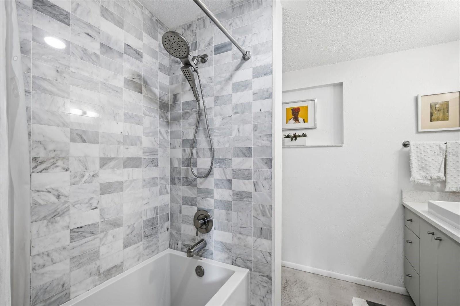 120 29TH STREET W, Bradenton, FL 34205